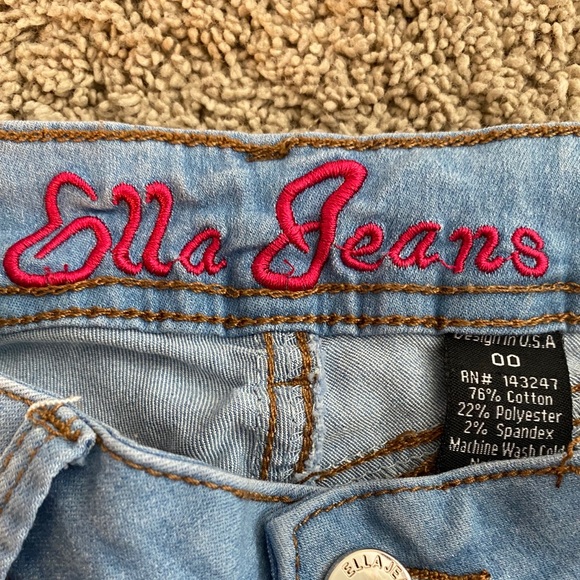 Jeans - Picture 3 of 3